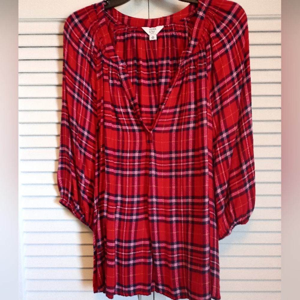 ππ Like New - Crown & Ivy Christmas Plaid V-Neck 3/4 Sleeve Blouse (2X)ππ - Picture 10 of 10